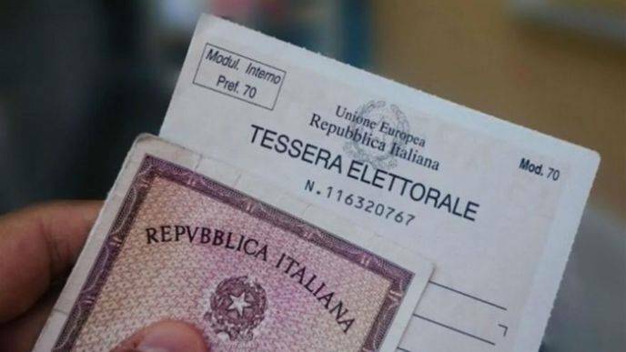 carta d'identità, tessera elettorale