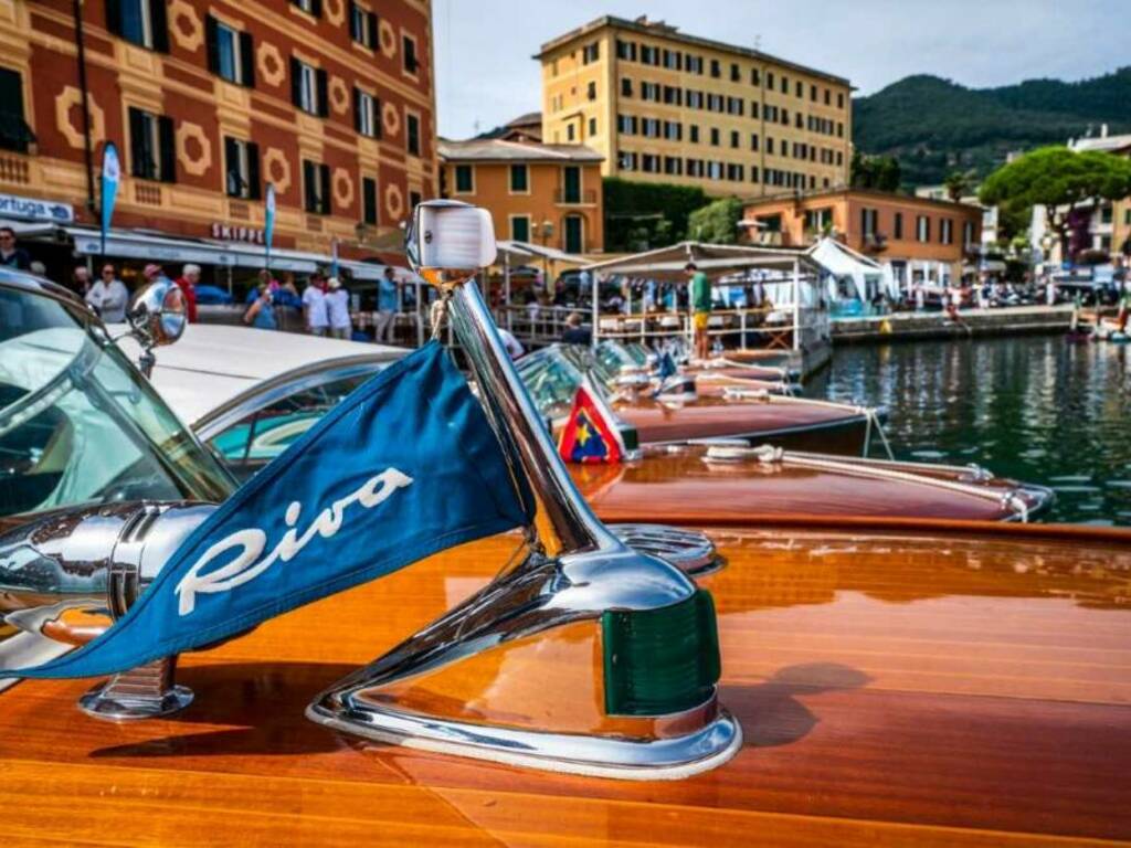 Presentazione calendari Eccellenza allo Yacht Club Marina di