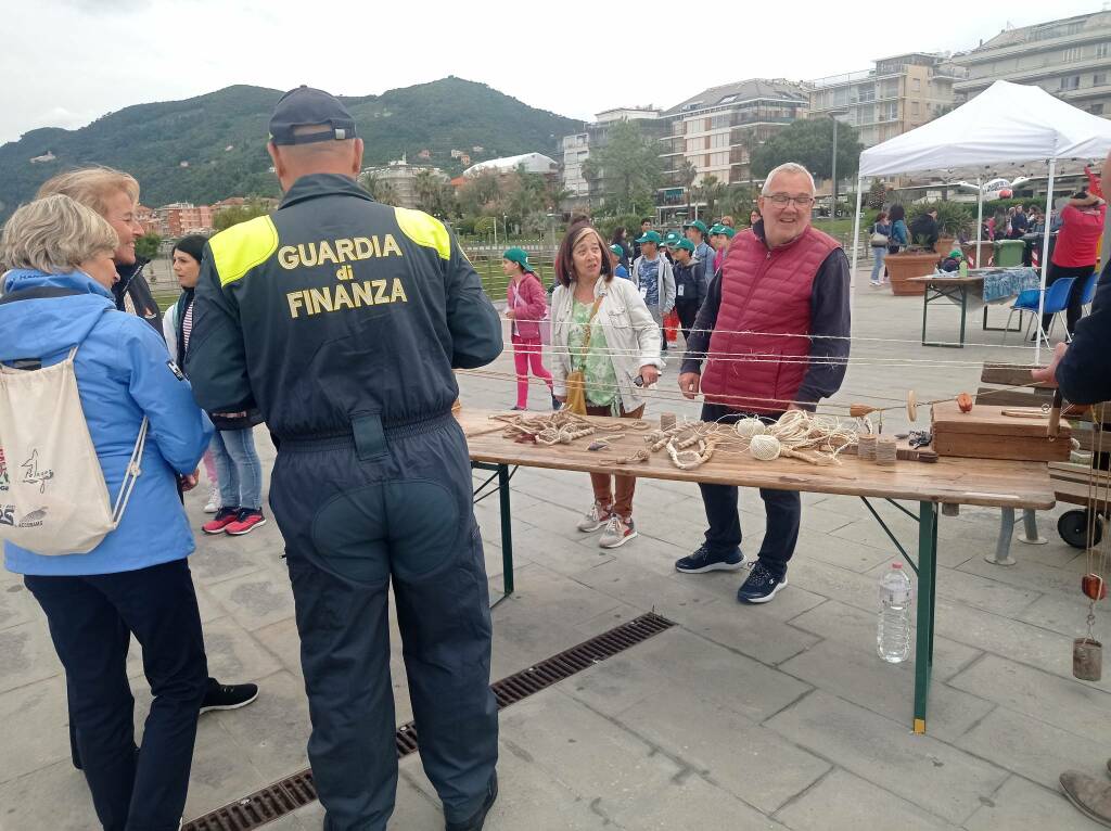 "Gente di mare", Lega Navale Chiavari e provincia, Monica, Massimo Garbarino, Vigili del Fuoco Distaccamento di Chiavari, scuole 