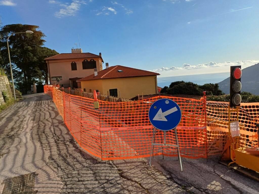 Leivi, via Miramare, lavori, 170 mila euro, messa in sicurezza carreggiata, ditta Assalino 