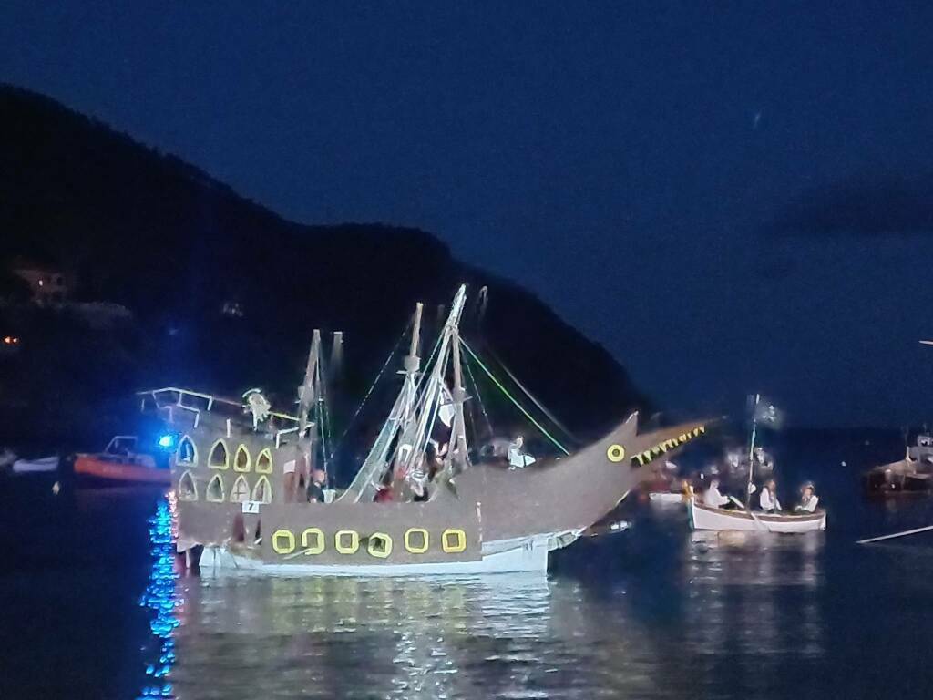 Barcarolata, Baia del Silenzio, "Il potente Charizard della penisola"